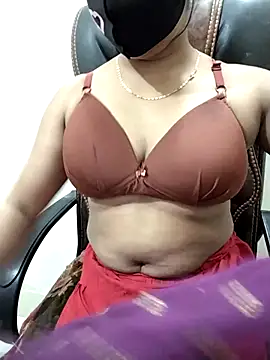 Snapshot of Tapur- chatting on October 5, 2025, 3:25 pm Tapur- online show from October 5, 2025, 3:25 pm