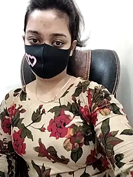 Snapshot of Tapur- chatting on October 6, 2025, 3:29 am Tapur- online show from October 6, 2025, 3:29 am