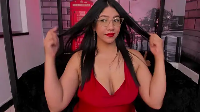 estrella bigboobs14 online show from October 6, 2025, 6:30 pm