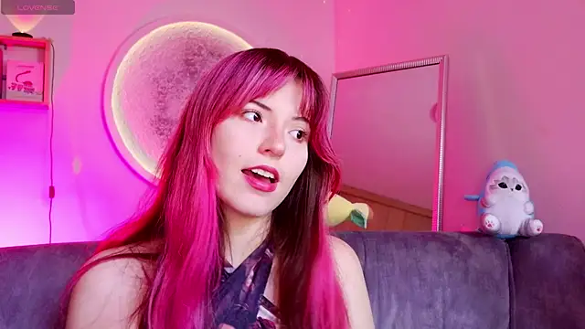 cherrybom969 online show from April 16, 2026, 9:39 pm