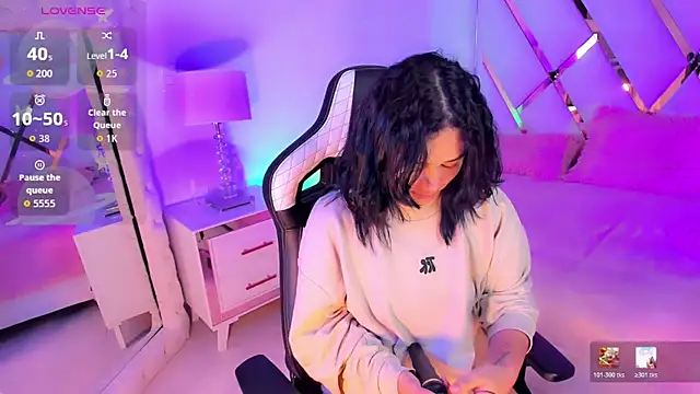 sexyy kitty18 online show from March 31, 2026, 11:56 am