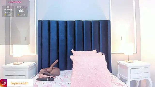 Snapshot of HAYLANISMITH chatting on October 2, 2025, 12:19 pm HAYLANISMITH online show from October 2, 2025, 12:19 pm