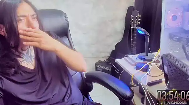 mikeysloan online show from January 25, 2025, 10:07 pm