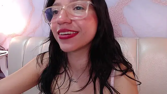 Snapshot of Gag_princeess chatting on February 7, 2025, 10:41 pm Gag princeess online show from February 7, 2025, 10:41 pm