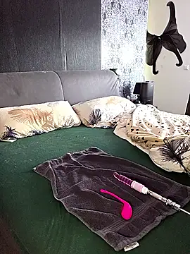 Crosss-23cm online show from March 16, 2026, 2:21 pm