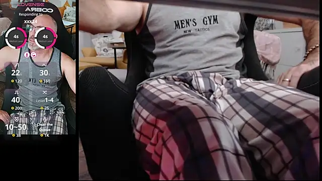 Snapshot of Crosss-23cm chatting on September 25, 2025, 3:18 pm Crosss-23cm online show from September 25, 2025, 3:18 pm