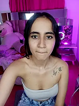 Snapshot of Mia_Fischer chatting on March 22, 2025, 1:43 am Mia Fischer online show from March 22, 2025, 1:43 am