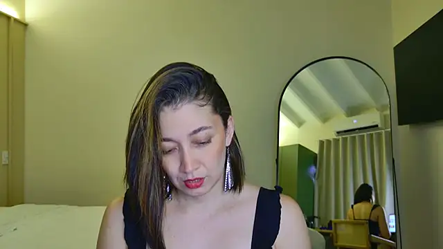Snapshot of adarussell chatting on June 27, 2026, 9:10 pm adarussell online show from June 27, 2026, 9:10 pm