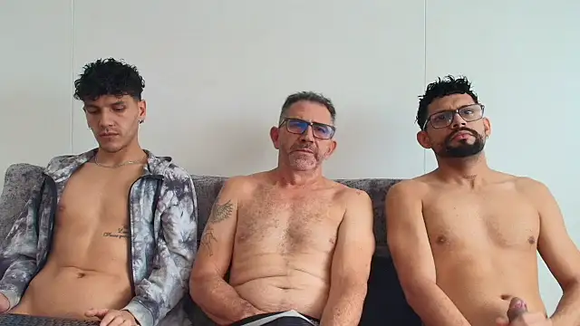 Benjamin show online show from December 14, 2025, 5:07 pm