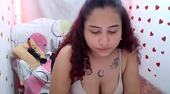 Snapshot of valeriia__118 chatting on February 5, 2025, 4:48 am valeriia 118 online show from February 5, 2025, 4:48 am