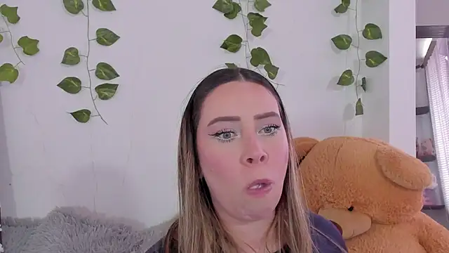 Snapshot of JanneKim chatting on October 5, 2025, 6:31 pm JanneKim online show from October 5, 2025, 6:31 pm