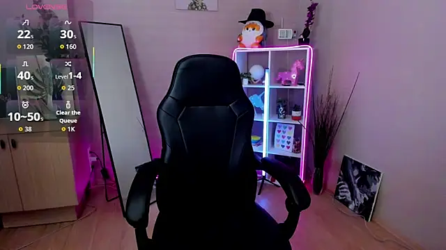 LianaBright online show from April 4, 2026, 1:56 am