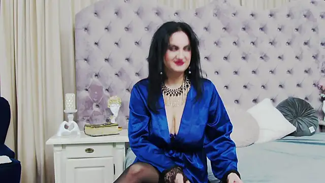 Snapshot of CassidyVelvet chatting on October 29, 2025, 7:46 pm CassidyVelvet online show from October 29, 2025, 7:46 pm