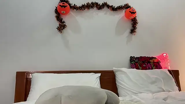 Snapshot of CoCo-Queen chatting on October 27, 2025, 3:18 am CoCo-Queen online show from October 27, 2025, 3:18 am