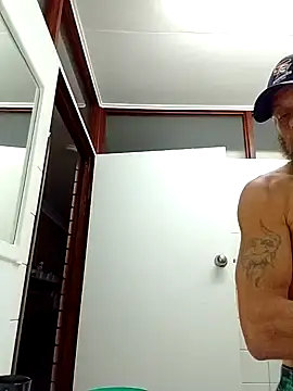 Snapshot of Deonlonely1 chatting on February 22, 2025, 2:19 pm Deonlonely1 online show from February 22, 2025, 2:19 pm