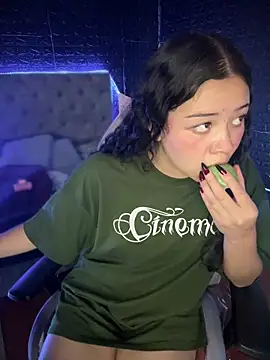 Snapshot of Paloma__LS chatting on March 4, 2025, 7:32 pm Paloma  LS online show from March 4, 2025, 7:32 pm