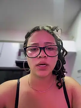 Snapshot of Paloma__LS chatting on February 24, 2025, 8:14 pm Paloma  LS online show from February 24, 2025, 8:14 pm