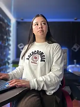 Snapshot of Paloma__LS chatting on October 21, 2025, 5:23 pm Paloma  LS online show from October 21, 2025, 5:23 pm