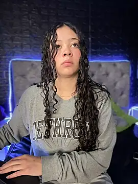 Snapshot of Paloma__LS chatting on March 18, 2025, 5:01 pm Paloma  LS online show from March 18, 2025, 5:01 pm