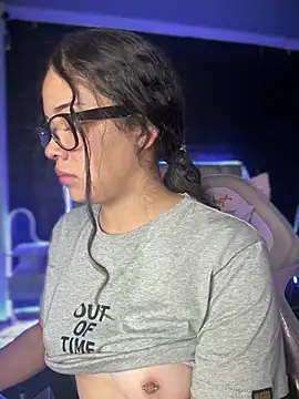 Snapshot of Paloma__LS chatting on March 6, 2025, 7:54 pm Paloma  LS online show from March 6, 2025, 7:54 pm