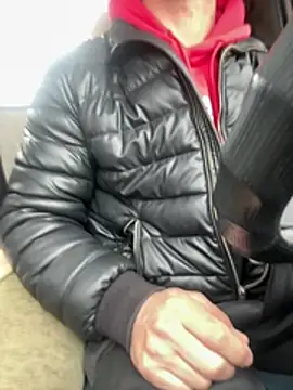 AlexGWoW online show from April 7, 2026, 7:10 am