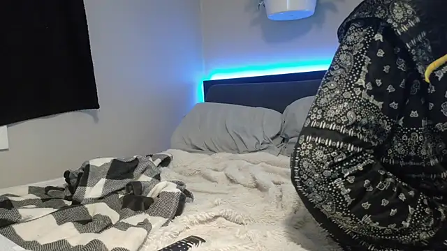 Snapshot of smokee_parT903 chatting on February 6, 2026, 7:54 pm smokee parT903 online show from February 6, 2026, 7:54 pm