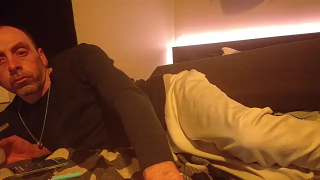 Snapshot of smokee_parT903 chatting on February 2, 2026, 10:03 am smokee parT903 online show from February 2, 2026, 10:03 am