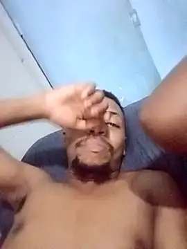 Snapshot of the4thking chatting on February 4, 2025, 7:44 pm the4thking online show from February 4, 2025, 7:44 pm