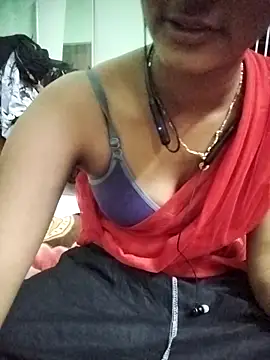 aadhini01 online show from February 19, 2025, 4:55 pm