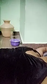 aadhini01 online show from February 23, 2025, 11:36 pm