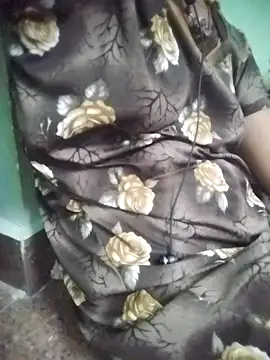 aadhini01 online show from September 30, 2025, 4:57 pm