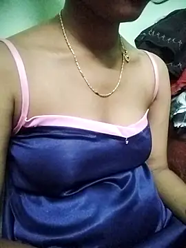 aadhini01 online show from February 20, 2025, 6:24 pm