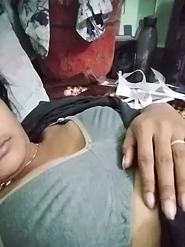 aadhini01 online show from February 19, 2025, 12:25 am