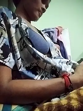 aadhini01 online show from February 12, 2025, 5:37 pm