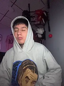 Snapshot of Stiven_017 chatting on January 13, 2026, 12:25 am Stiven 017 online show from January 13, 2026, 12:25 am