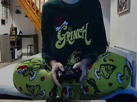 Lauzo21 online show from November 24, 2025, 6:35 am