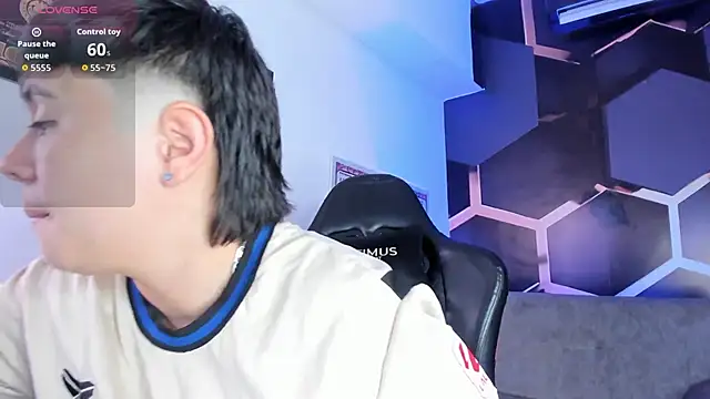 Snapshot of AbbySmiitth_ chatting on September 21, 2025, 5:29 pm AbbySmiitth  online show from September 21, 2025, 5:29 pm