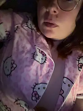yourcutesarah online show from May 14, 2026, 8:39 pm