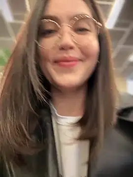 Snapshot of meow_girl chatting on October 1, 2025, 9:58 am meow girl online show from October 1, 2025, 9:58 am