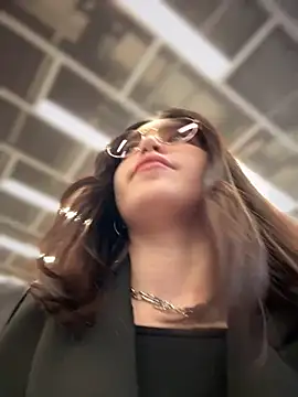 Snapshot of meow_girl chatting on October 9, 2025, 10:49 am meow girl online show from October 9, 2025, 10:49 am