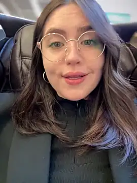 Snapshot of meow_girl chatting on September 26, 2025, 10:11 am meow girl online show from September 26, 2025, 10:11 am