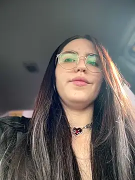 Snapshot of meow_girl chatting on September 19, 2025, 9:57 am meow girl online show from September 19, 2025, 9:57 am