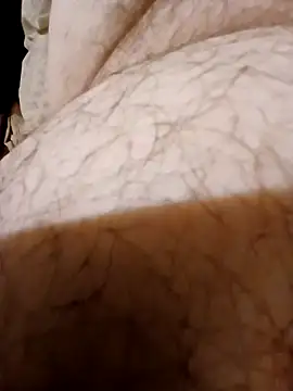 ADAMWILBY34 online show from November 5, 2025, 9:07 pm