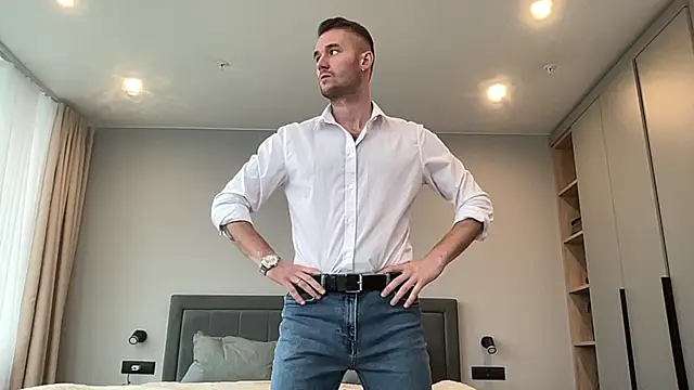 Snapshot of cute_mark chatting on October 15, 2025, 7:05 am cute mark online show from October 15, 2025, 7:05 am