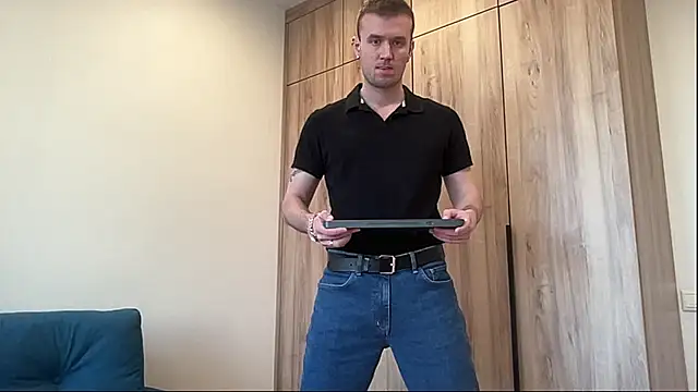 cute mark online show from March 15, 2026, 5:25 am