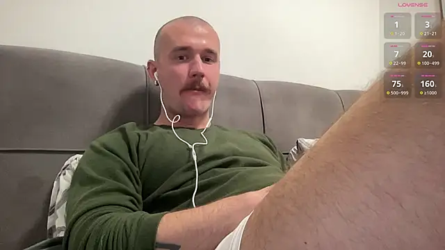 cute mark online show from December 16, 2024, 6:27 pm