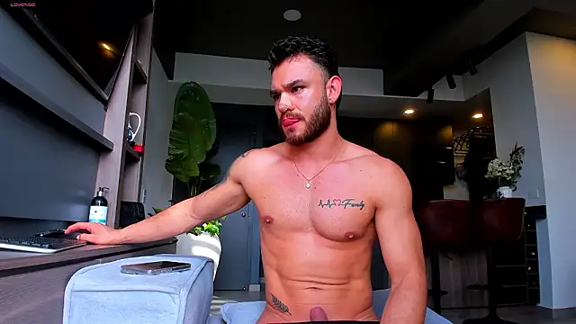 Maximo Marcelo online show from March 1, 2026, 12:38 pm