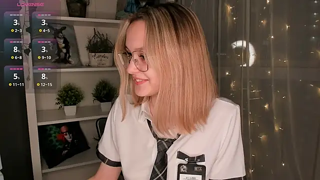 Snapshot of ms_elizabethqueen chatting on February 8, 2025, 3:00 pm ms elizabethqueen online show from February 8, 2025, 3:00 pm