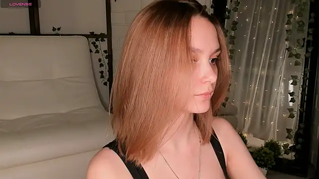 Snapshot of ms_elizabethqueen chatting on March 9, 2025, 4:33 pm ms elizabethqueen online show from March 9, 2025, 4:33 pm