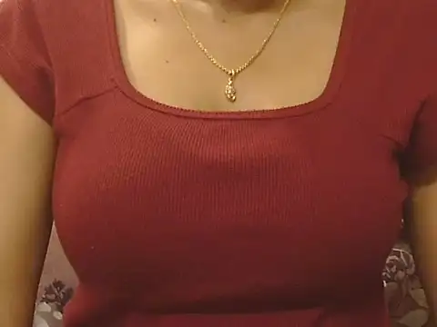  FluffyHxney  online show from October 5, 2025, 7:26 pm